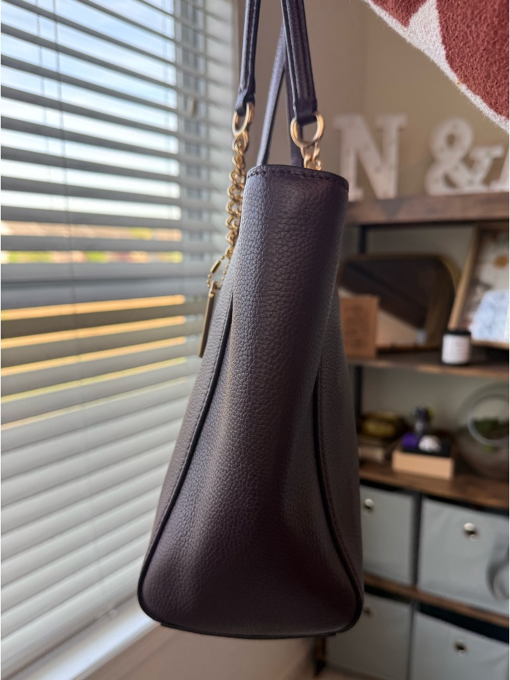 Coach Turnlock Chain Tote 27 Oxblood Pebble Leather Gold Hardware 5710 - Picture 5 of 9